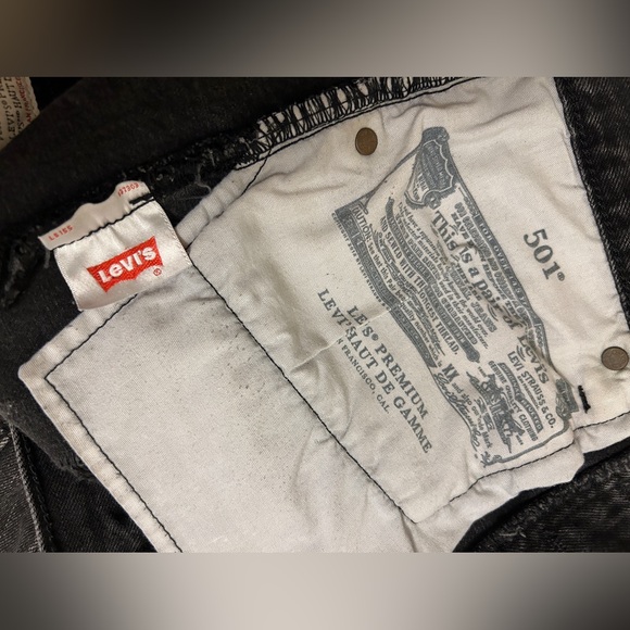 LEVI’S 501 Shorts - Picture 9 of 12